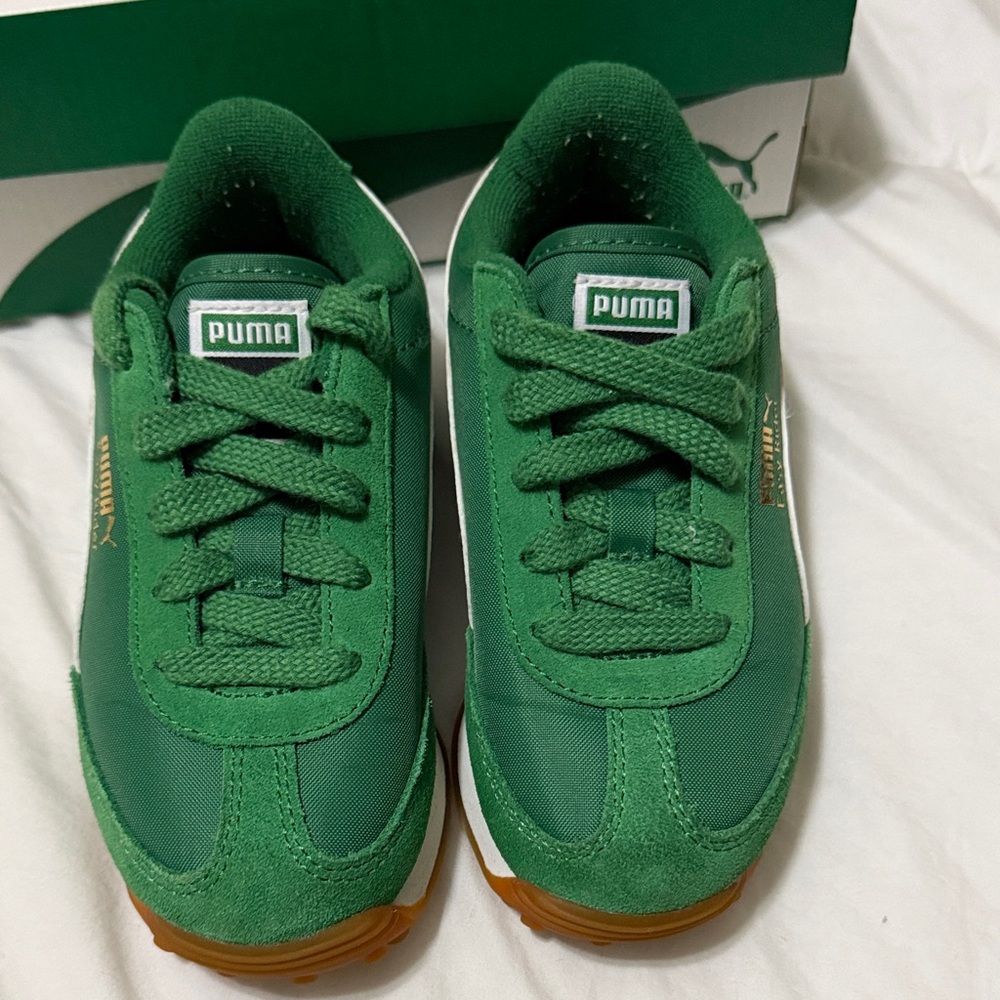 Puma Kids Sneakers Green and White size 11c - Picture 2 of 7